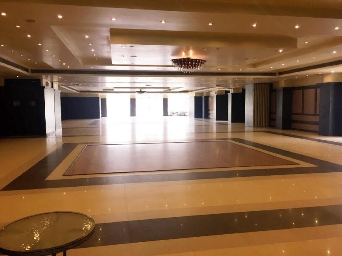 Hotel Vista Нью-Дели Экстерьер фото